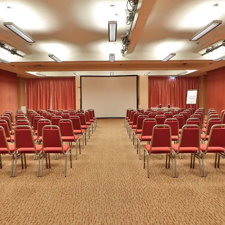 Expo Fiera Milano Apartmanhotel 4*